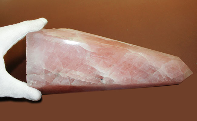 ２３センチ１５９０グラム、巨大かつ上質なローズクォーツ（Rose quartz）（その3）