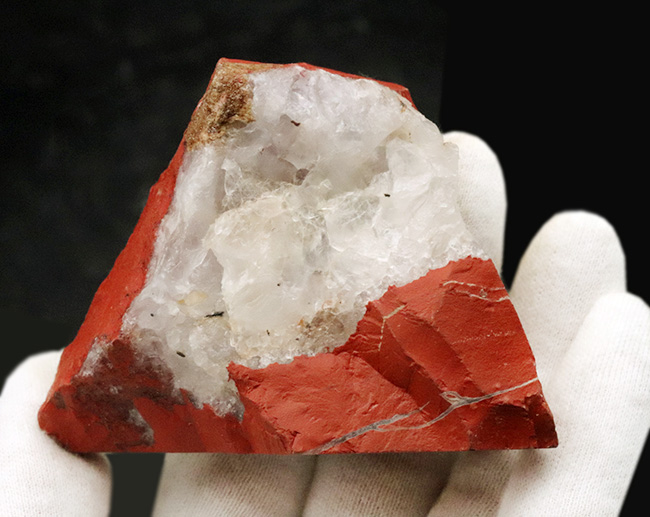 目を見張るほど赤い!赤碧玉こと、レッドジャスパー(Red Jasper)(その3)