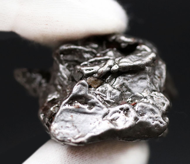 最も有名な鉄隕石の一つ、カンポ・デル・シエロ。９２％以上が鉄、残りはニッケル等で構成された１００％金属からなる隕石（その7）