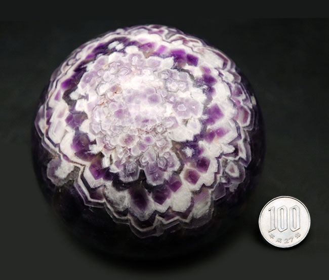 まるで紫陽花(あじさい)!自然が生み出した最高の芸術品の一つ、シェブロンアメシスト(Chevron Amethyst)の極上標本(その10)