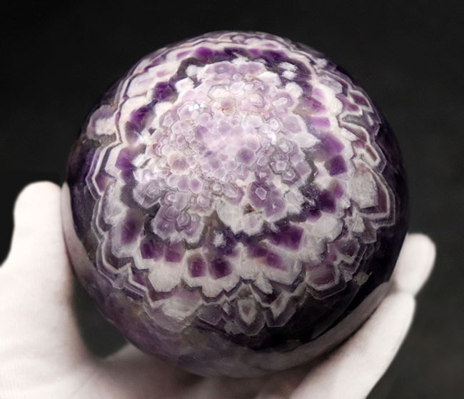 まるで紫陽花(あじさい)!自然が生み出した最高の芸術品の一つ、シェブロンアメシスト(Chevron Amethyst)の極上標本(その2)