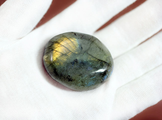 ラブラドライトってどんな鉱物？という方に。ファーストコレクションにもおすすめです。(Labradorite)（その2）