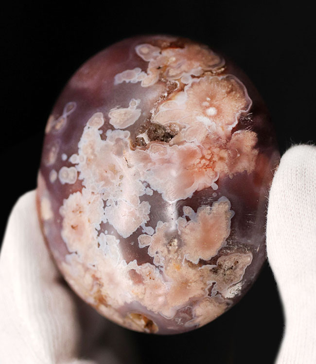 一足早い春の訪れ。桜の花びらを彷彿とさせる一風変わったメノウ（Agate）（その2）