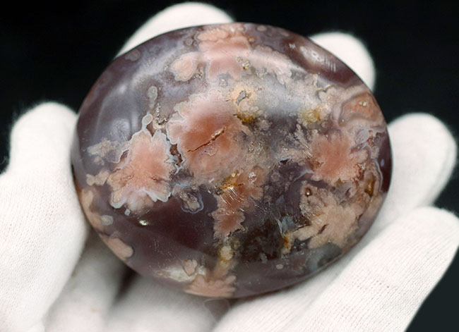 一足早い春の訪れ。桜の花びらを彷彿とさせる一風変わったメノウ（Agate）（その4）