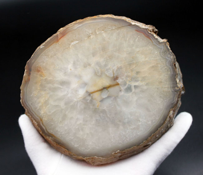 透き通る乳白色のブラジル産メノウ（Agate）（その5）