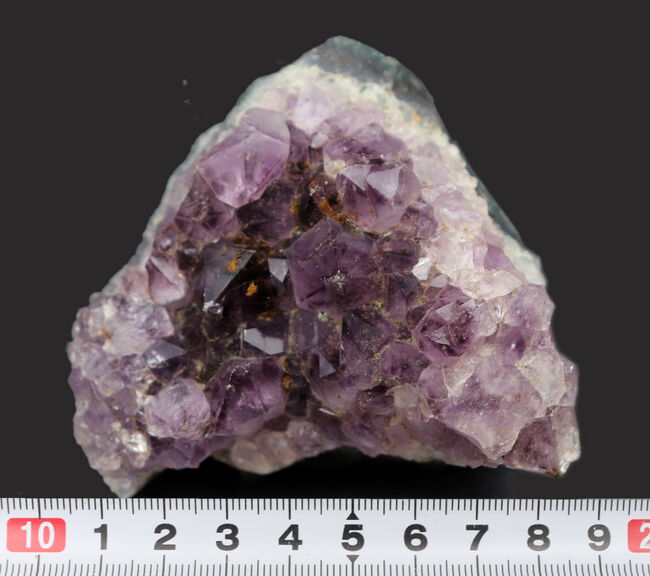デスク置きにおすすめ!宝石のアメシスト(Amethyst)のナチュラルな原石(その8)
