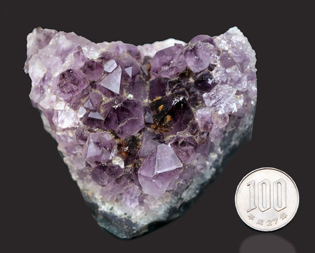 デスク置きにおすすめ!宝石のアメシスト(Amethyst)のナチュラルな原石(その9)
