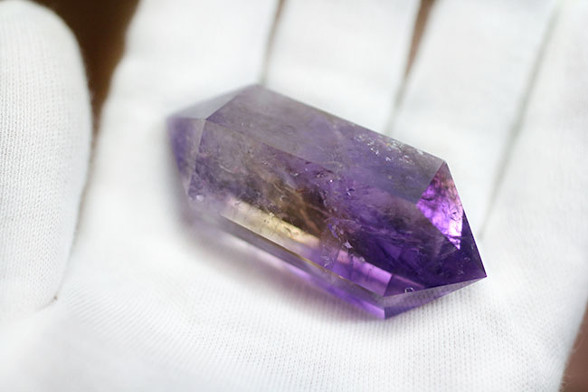 アメシストとシトリンが共存！水晶の豊かなバリエーションを裏付ける、天然標本アメトリン（Ametrine）（その6）