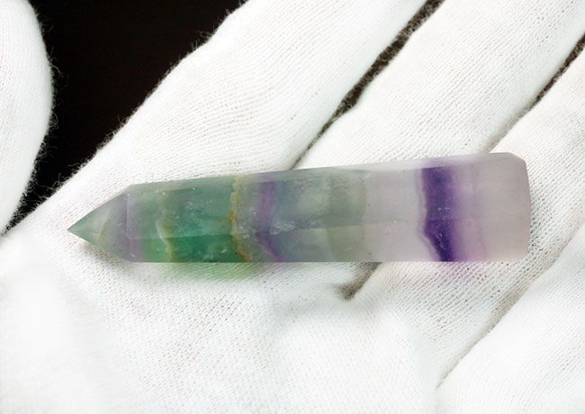 人気の鉱物、レインボーフローライト(fluorite)。シンプルで透き通った印象。(その8)