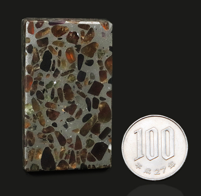 上質のカンラン石！ずっしりと重い１５０グラムの直方体型！人気の石鉄隕石、パラサイト（その7）