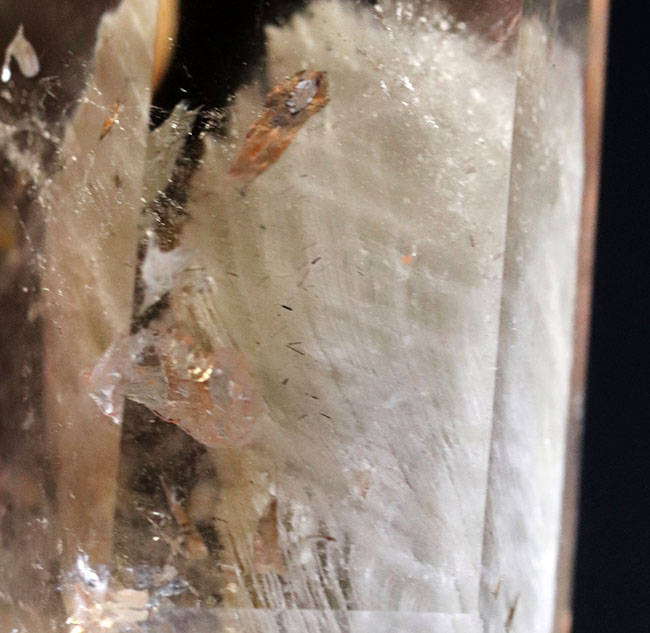 煙のような、雲のような、綿飴のような・・・・。その名もスモーキークォーツ(Smoky Quartz)(その3)