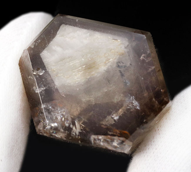 煙のような、雲のような、綿飴のような・・・・。その名もスモーキークォーツ（Smoky Quartz）（その8）