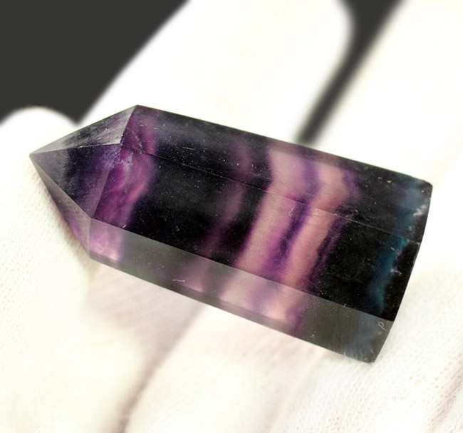 多層構造を持つ人気の鉱物、マルチバンドフローライト（Fluorite）（その3）