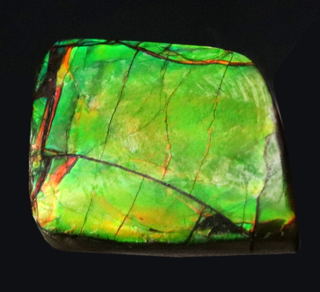 グリーン、イエローを呈する発色の良いアンモ”ラ”イト(Ammolite)を使ったピンブローチ(その1)