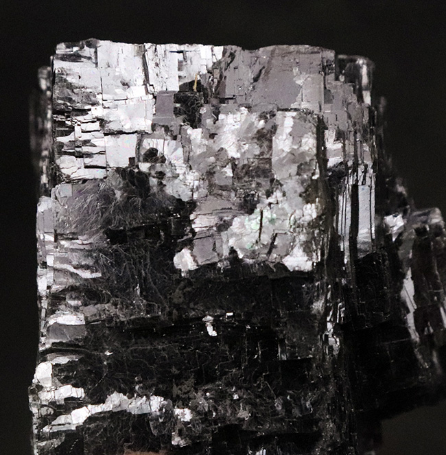 見た目以上の、驚きの重量感｜岐阜県神岡鉱山産 方鉛鉱（Galena） 金属光沢と立方結晶が美しいコレクション標本（その2）