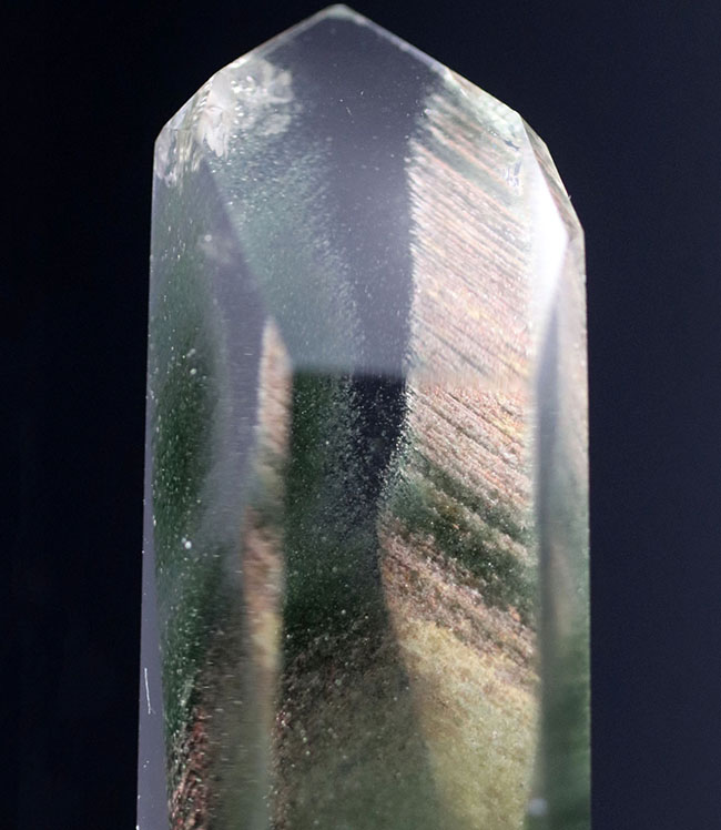 その名も幽霊水晶!内部に不思議な物体を内包したファントムクォーツの天然結晶(その3)