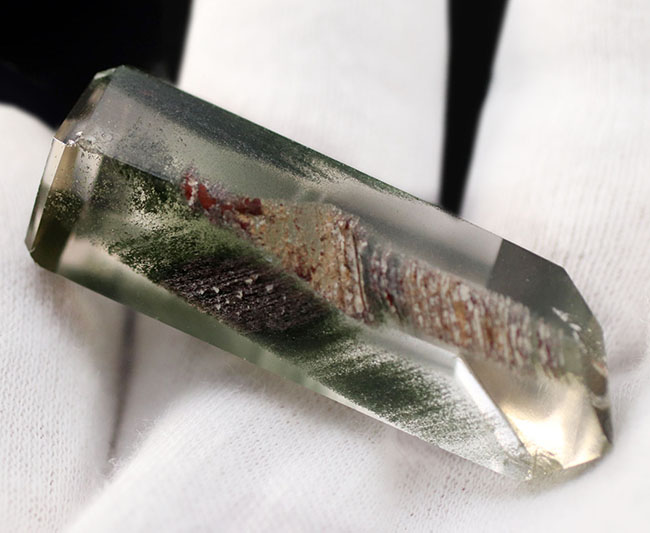その名も幽霊水晶！内部に不思議な物体を内包したファントムクォーツの天然結晶（その5）