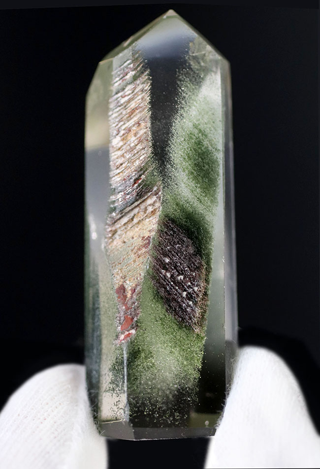 その名も幽霊水晶!内部に不思議な物体を内包したファントムクォーツの天然結晶(その7)