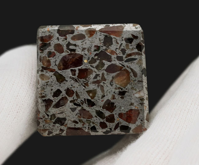 美しいパターン！ずっしりと重い、大きなサイコロ型！ケニア産石鉄隕石、パラサイト（Pallasite）（その3）