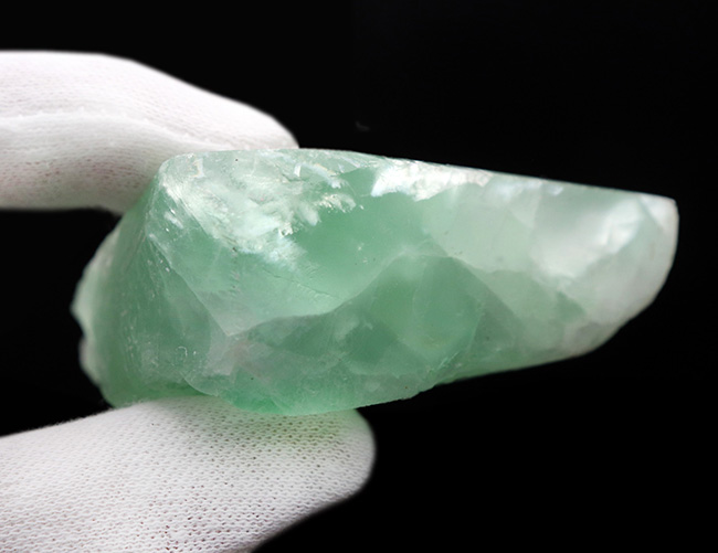 緑色のかき氷のような味わいが面白い、典型的なフローライト（Fluorite・蛍石）の原石（その5）