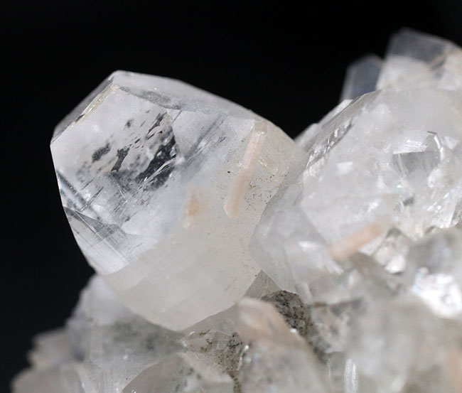 自然に成長したナチュラルな結晶群、石英の自然結晶、水晶(Quartz)のクラスター(その2)