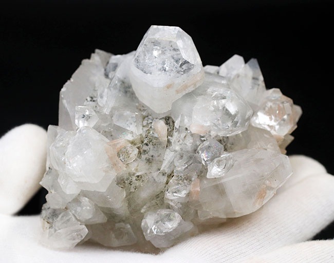 自然に成長したナチュラルな結晶群、石英の自然結晶、水晶(Quartz)のクラスター(その3)