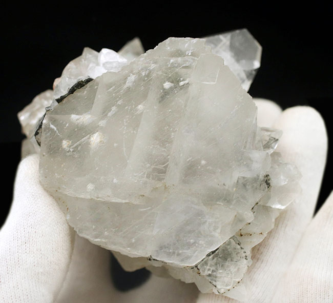 自然に成長したナチュラルな結晶群、石英の自然結晶、水晶（Quartz）のクラスター（その5）