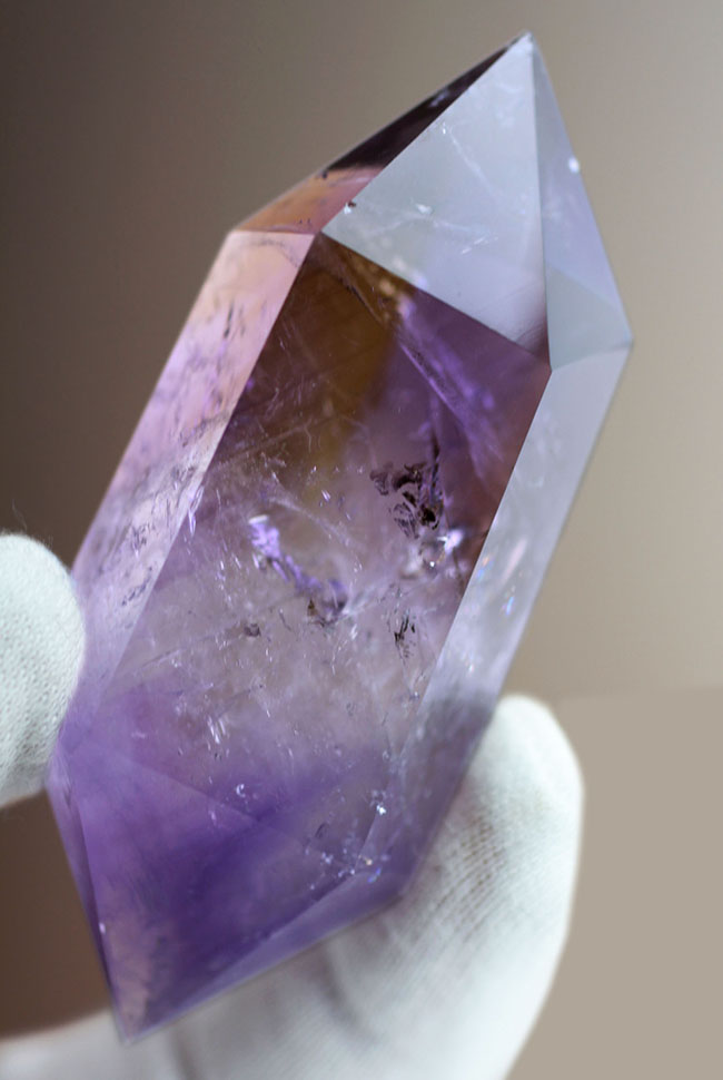 入手困難性極めて高し、アメシストとシトリンが同時に見られるアメトリン(Ametrine)。しかもナチュラル。(その1)