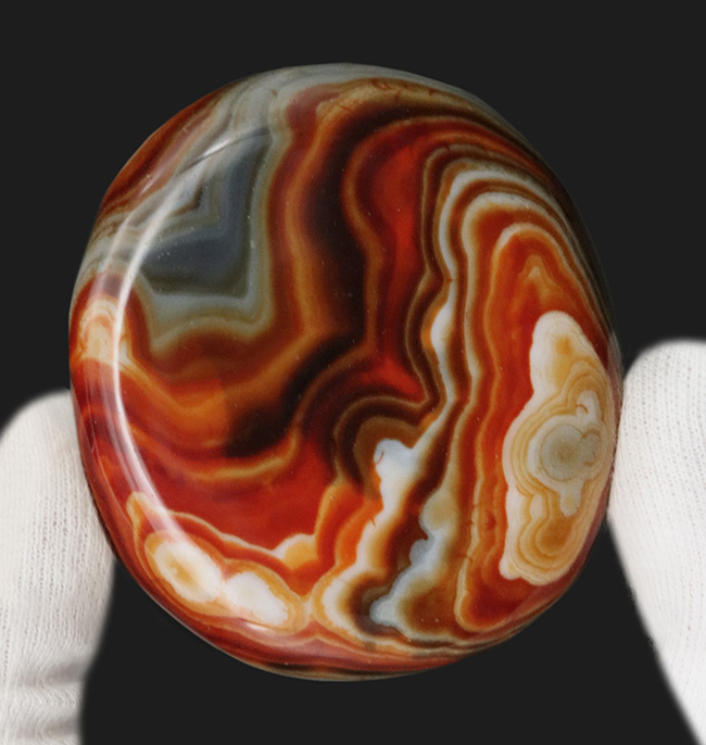 こんなにカラフルなメノウもない!マダガスカル産の色彩豊かな縞瑪瑙(メノウ・Agate)の上質標本(その5)
