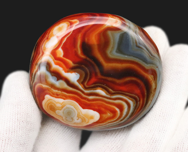 こんなにカラフルなメノウもない!マダガスカル産の色彩豊かな縞瑪瑙(メノウ・Agate)の上質標本(その6)