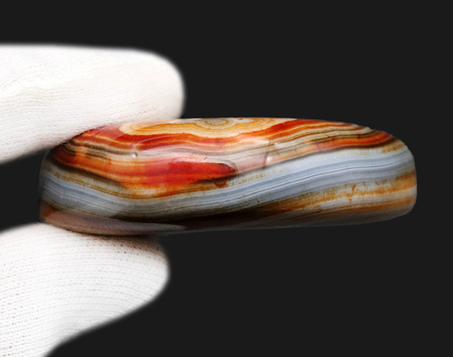 こんなにカラフルなメノウもない!マダガスカル産の色彩豊かな縞瑪瑙(メノウ・Agate)の上質標本(その8)