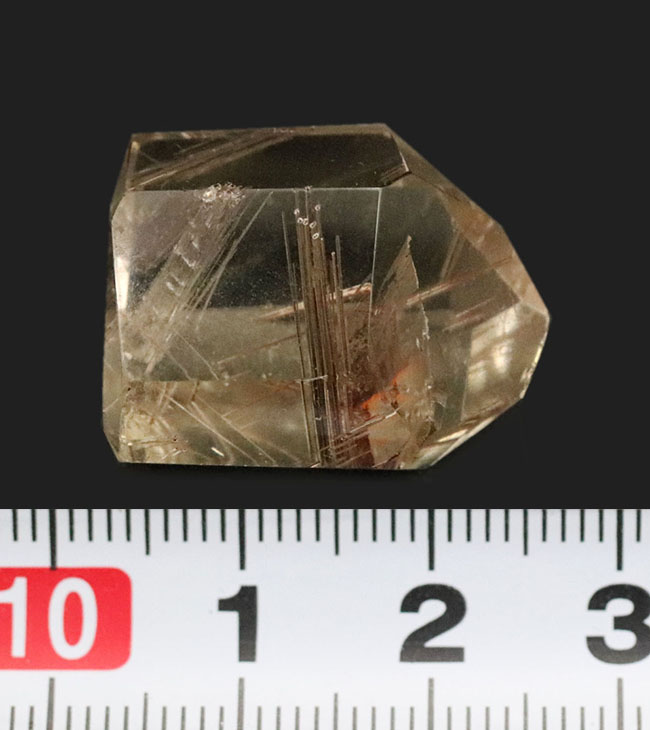 天使の髪の毛」鉱物コレクターに高い人気を誇る、希少な水晶