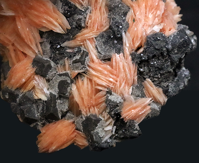 ベストクオリティ！自然が作り出した芸術品！モロッコ・ミブラデン（Mibladen）産バライト（重晶石）の原石（その3）