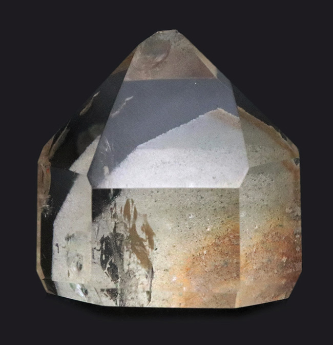 内部に「庭園」を内包したかのような、面白くて美しい水晶、ガーデンクォーツ(Garden Quartz)(その1)