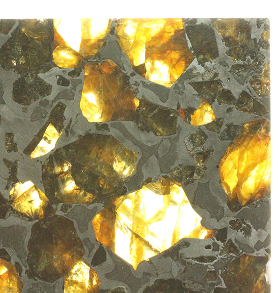 透明度が高いカンラン石にご注目。石鉄隕石ブラヒンパラサイト。（その4）