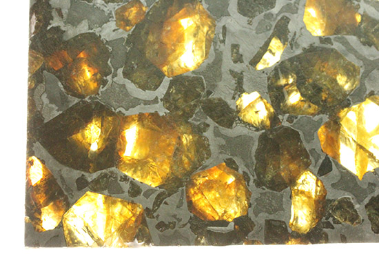 透明度が高いカンラン石にご注目。石鉄隕石ブラヒンパラサイト。（その7）