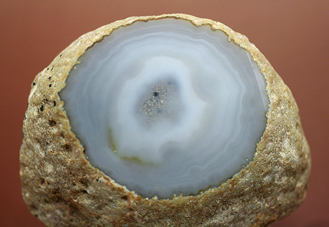 ぶ厚い!4.3センチの厚みを有する、淡青色の鉱物メノウ、ナチュラル標本です。(Agate)(その10)