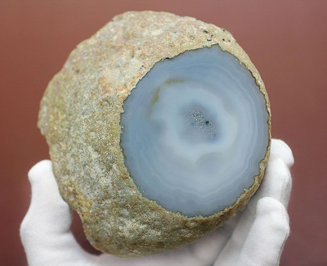 ぶ厚い！４.３センチの厚みを有する、淡青色の鉱物メノウ、ナチュラル標本です。（Agate）（その12）