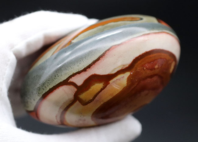 ラージサイズ、目玉のような模様で人気のポリクロームジャスパー(Polychrome jasper)。赤と緑の配色が面白い(その11)