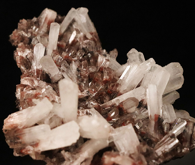 極めて上質！メキシコ・チワワ州「サンタ・エウラリア」産……白い刃状結晶が咲く、異極鉱ヘミモルファイト（Hemimorphite）標本（その1）