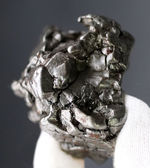 最も有名な鉄隕石の一つ、アルゼンチン産のカンポ・デル・シエロ