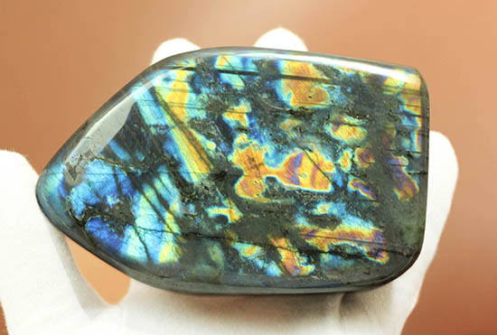素晴らしい発色と大きさ！過去最高水準の鉱物ラブラドライト(Labradorite)（その3）