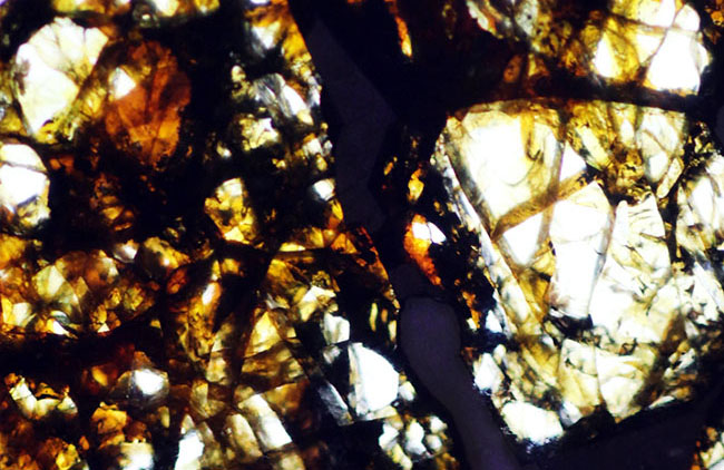 世界で一番美しいと評される、あのパラサイト隕石がペンダントトップに！（シルバーチェーン、高級ジュエリーケース付き）（その9）
