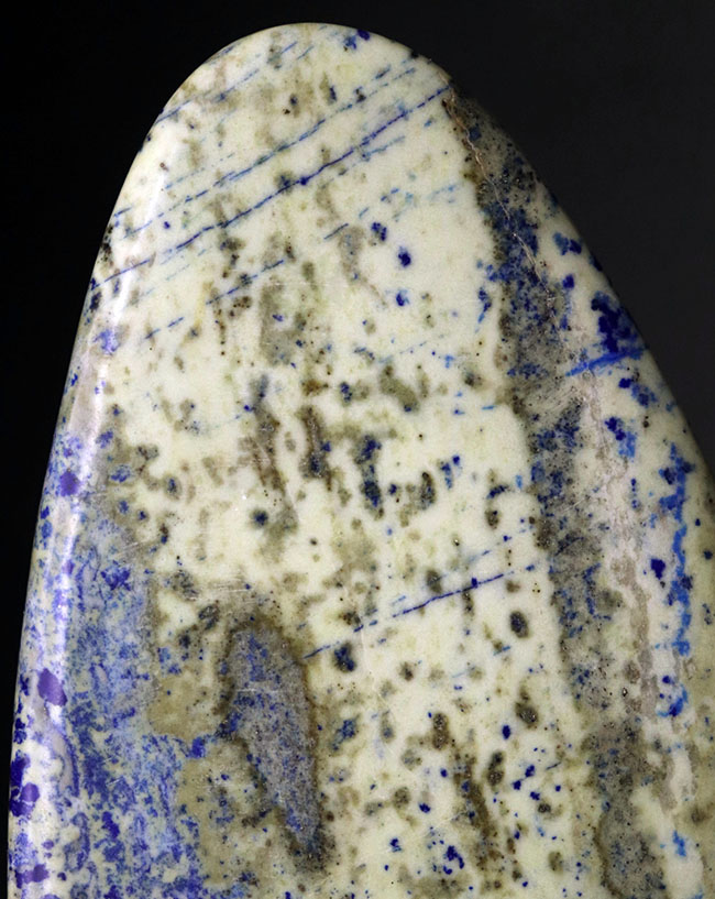 古来より珍重されてきた青を呈する、希少鉱物ラピスラズリ(Lapis lazuli)。珍しい板状標本(その2)
