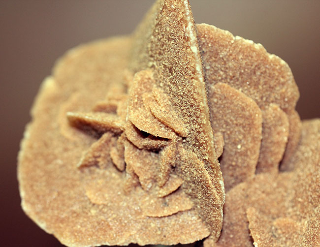 かたちの良さがご自慢!大きな結晶体、モロッコ産の砂漠のバラ。(Desert rose)(その9)
