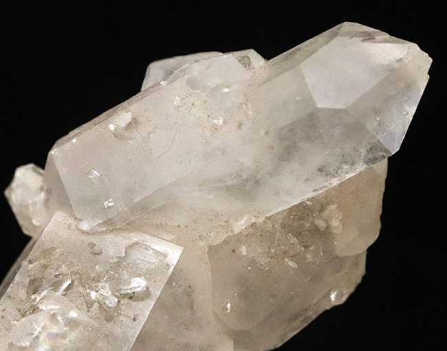 六角柱の結晶美、地球が育んだ石英(Quartz)クラスター(その2)