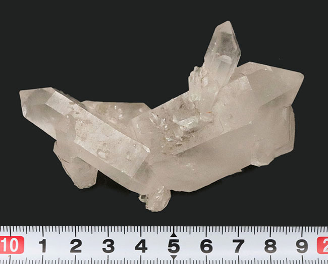 六角柱の結晶美、地球が育んだ石英(Quartz)クラスター(その6)