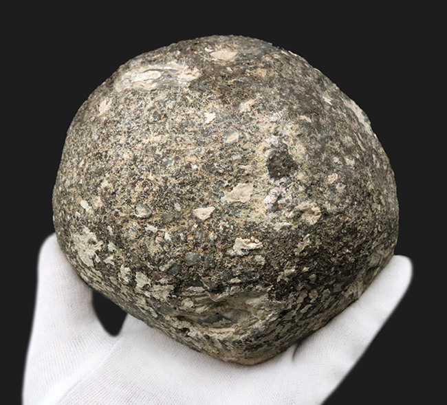 硬い火山岩でできたヘルメット!迫力あり、1キロオーバー!ブラジル産の石英結晶、ジオード(その5)