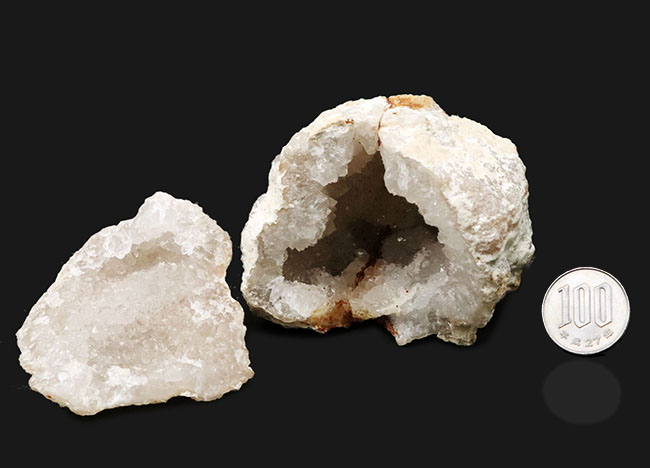 地下深くで形成された典型的なジオード（Geode）標本。開閉可能な蓋付きの魅惑的な天然岩石（その7）