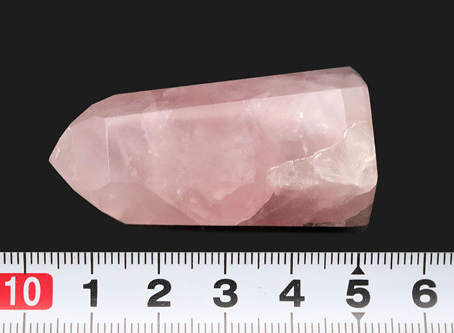 優美な淡いピンクの美、石英結晶の多彩な表情の一つ、 ローズクォーツ(Rose Quartz)(その5)